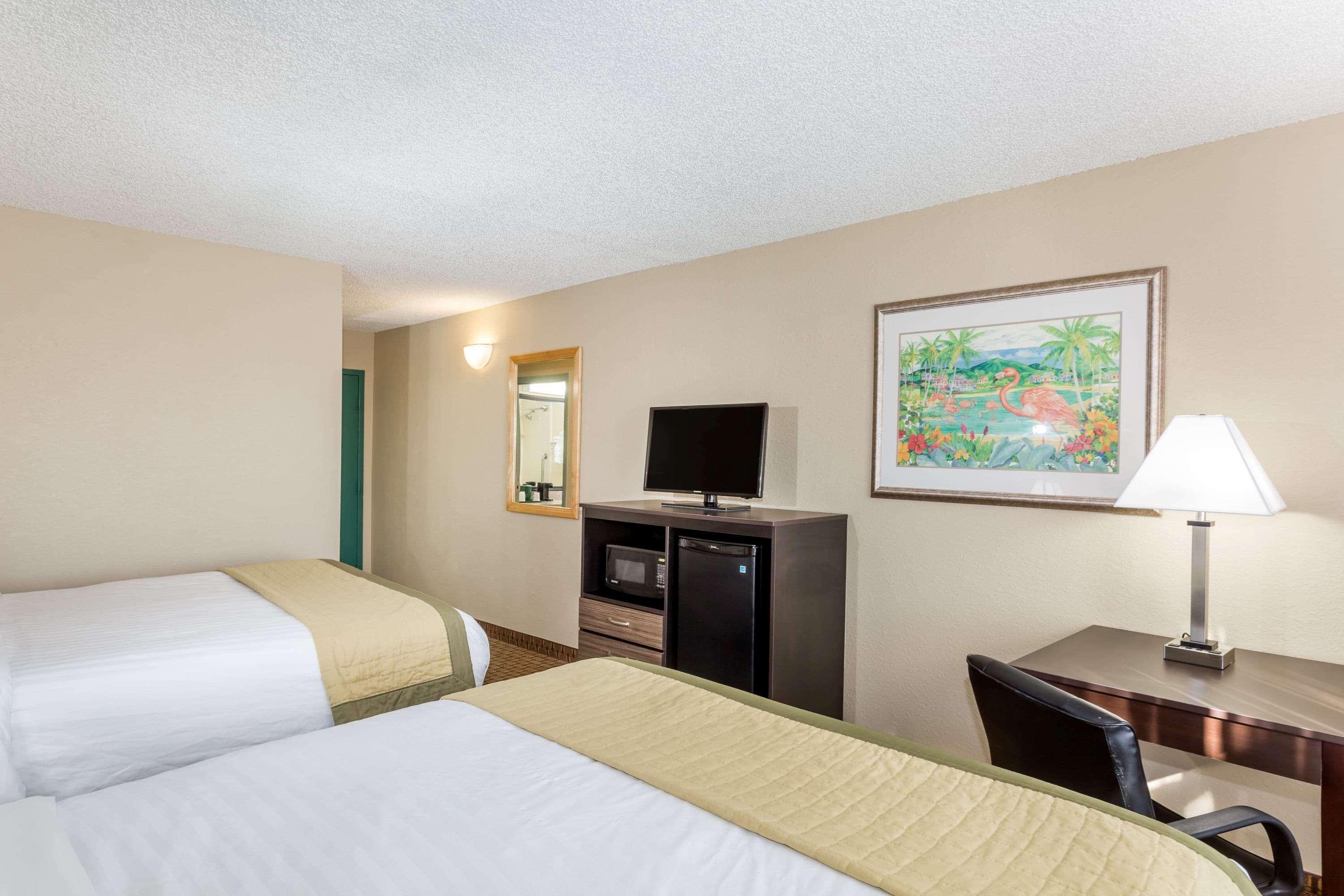 Baymont By Wyndham Fort Myers Airport Hotel Ruang foto