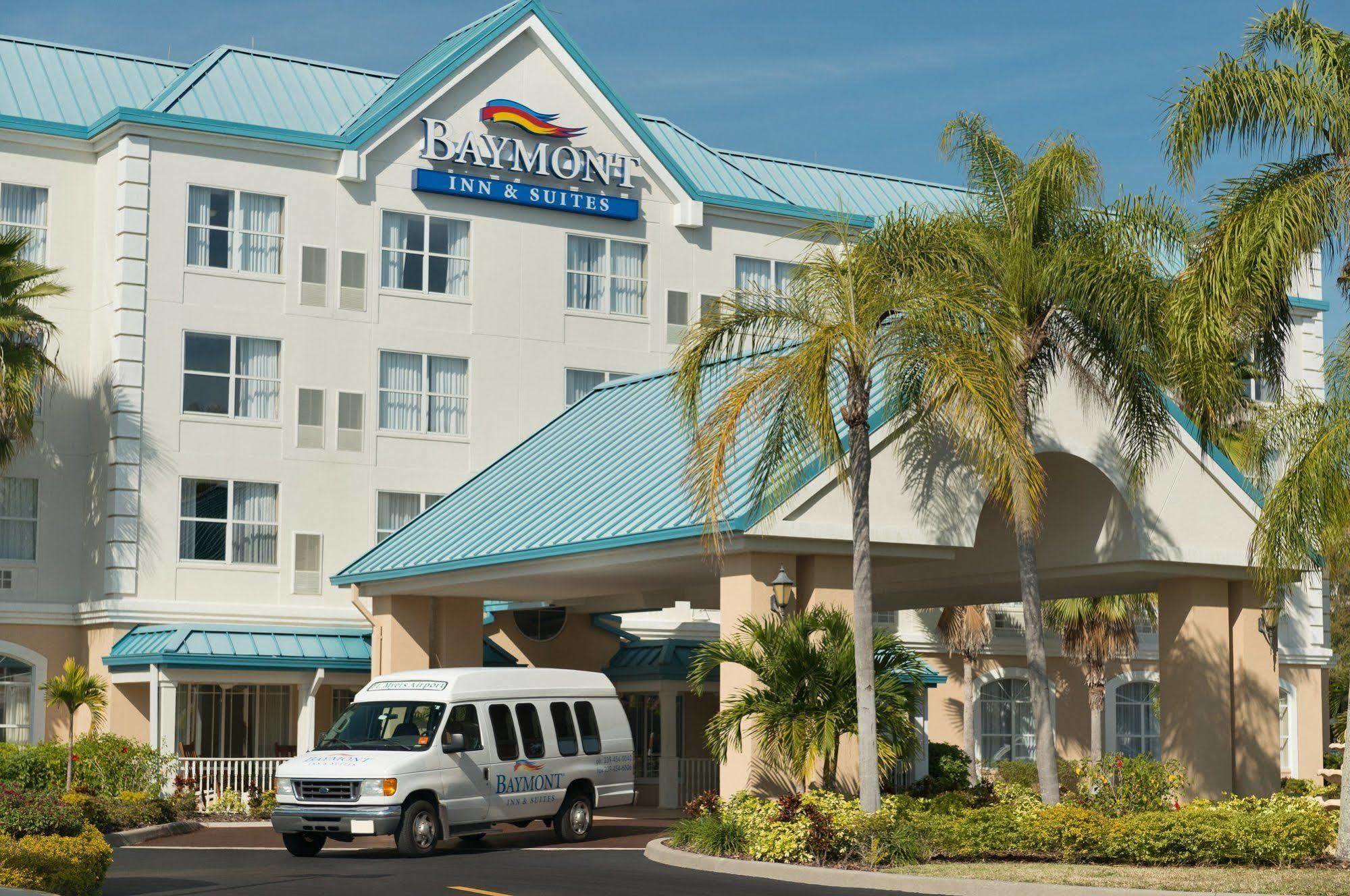 Baymont By Wyndham Fort Myers Airport Hotel Bagian luar foto